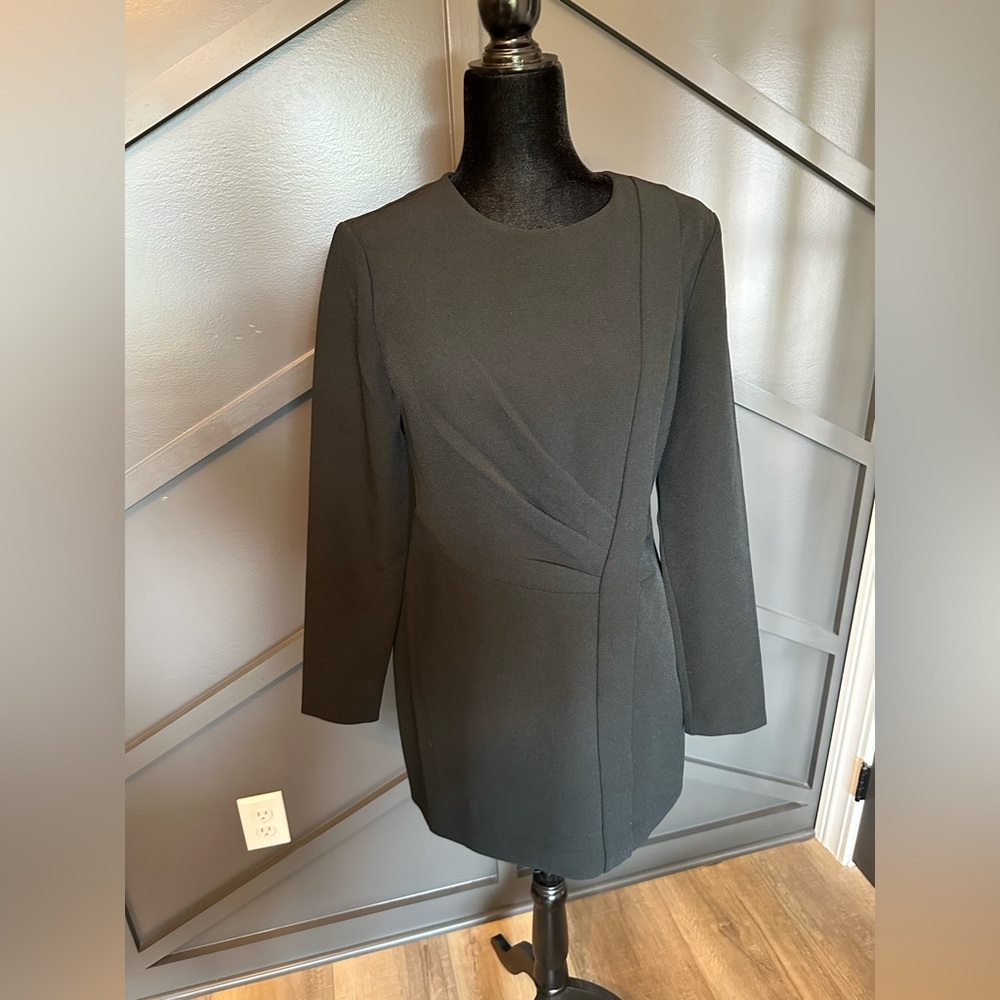 Come Apart Classic Longsleeve Short Dress